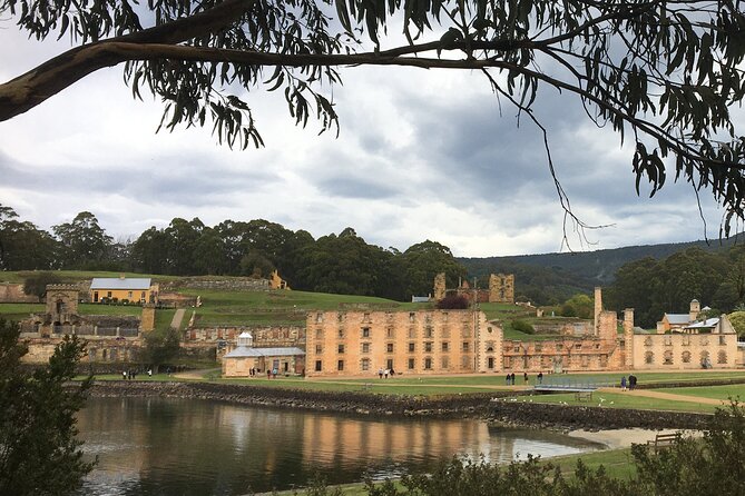 10 Days Ultimate Guided Tour of Tasmania - Comfort Tour - Western Wilds day: Russell Falls, Lake St Clair, Franklin River, Queenstown