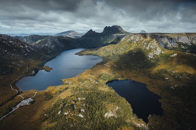 2 day Cradle Mountain and Wineglass Bay - Getting out of Hobart: the 7:00am start, pickup, and a modern-vehicle reality check