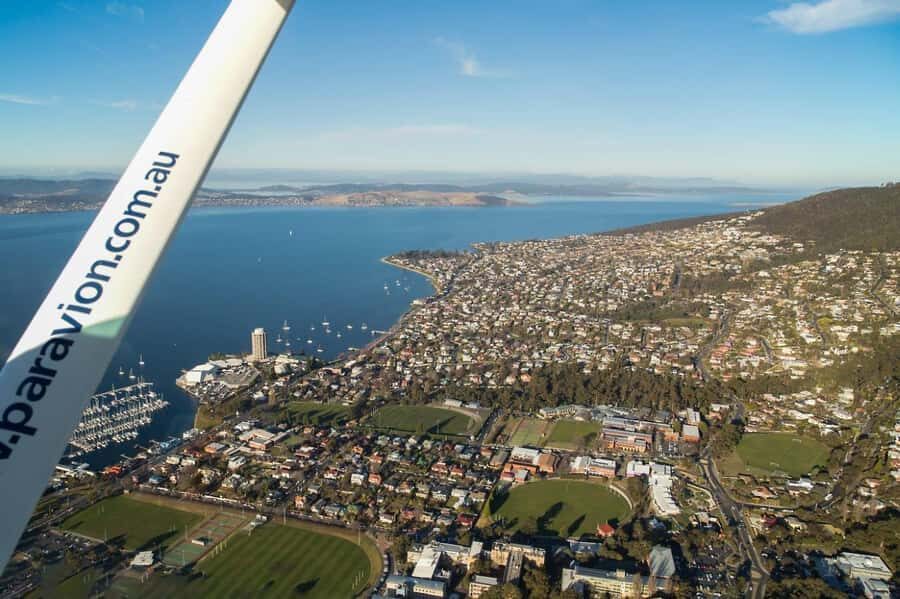 30 Minute Scenic Hobart Plane Flight - Kingston, South Arm, and Clifton Beach on the return