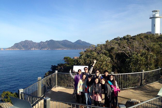 BIG 3 Tasmania - Port Arthur, Wineglass Bay, Cradle Mountain - Day 3: Sheffield’s murals, Cradle Mountain’s Dove Lake feeling, and Christmas Hills treats