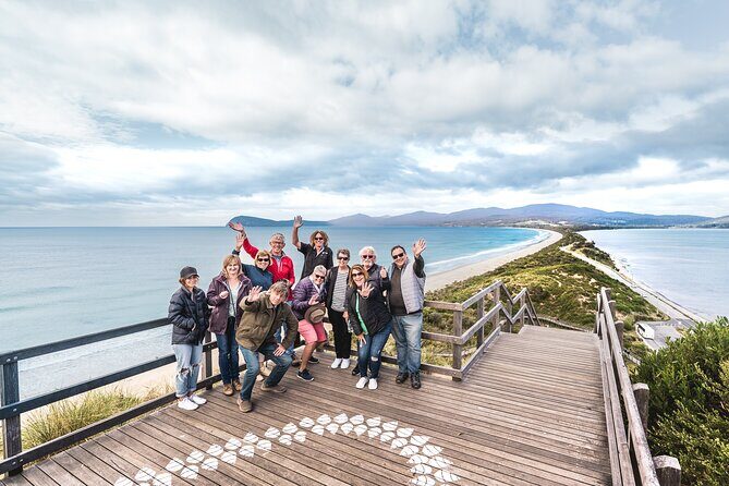 Bruny Island Food, Sightseeing, Guided Lighthouse Tour & Lunch - Lunch at Bruny Island Hotel plus the afternoon tastings
