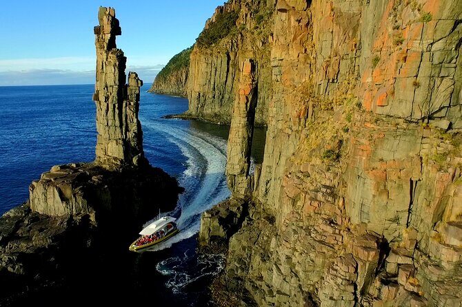 Bruny Island Wilderness Cruise from Adventure Bay, Bruny Island - Bruny Island Wilderness Cruise: why this coast looks better from your seat