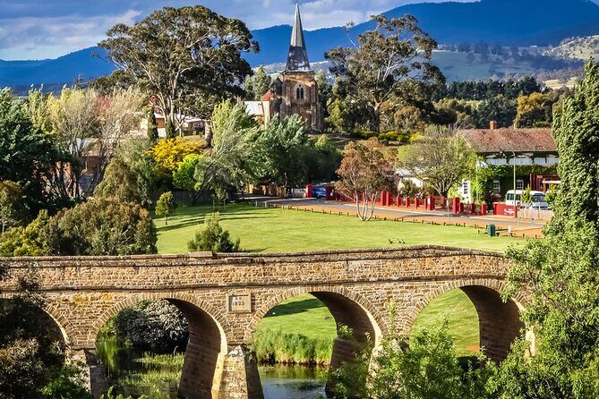 Day Tour in Mt. Field, Mt. Wellington, Bonorong Wildlife Sanctuary and Richmond - Richmond Bridge and Richmond town: where the day turns historic