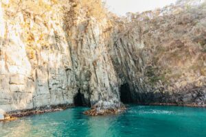 From Hobart/Adventure Bay: Bruny Island Wilderness Cruise - The Coast Tour: Sea Cliffs, Breathing Rock, and The Monument