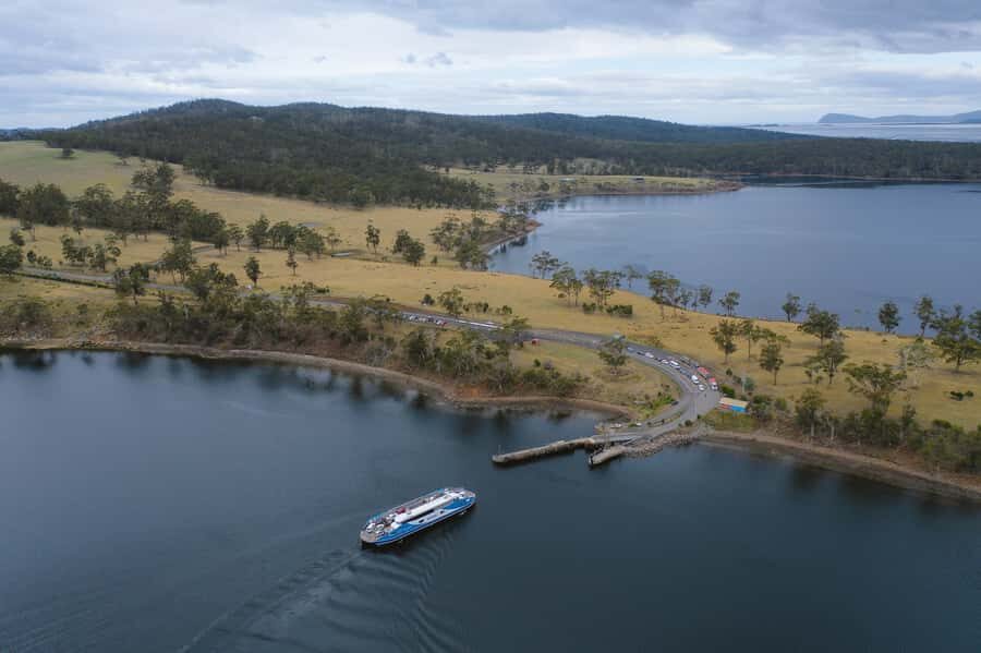 From Hobart: Bruny Island Nature & Produce Adventure Tour - Adventure Bay lunch: pick your spot, then slow down