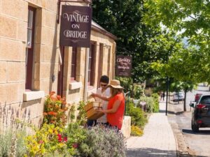 From Hobart: Richmond Village 4 hour Return Tour (Afternoon) - Richmond in about 3 hours: how to spend your free time without rushing