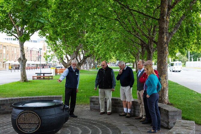 Grand Hobart Walking Tour - Battery Point’s sandstone streets: where old buildings do the talking