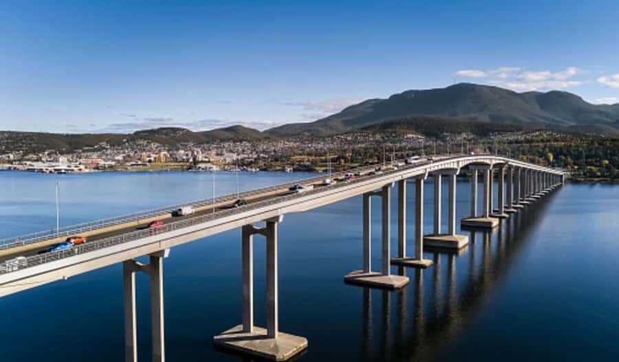 Hobart: 3-Hour City Sightseeing Tour - Rosny Hill lookout and Tasman Bridge views: the photo payoff