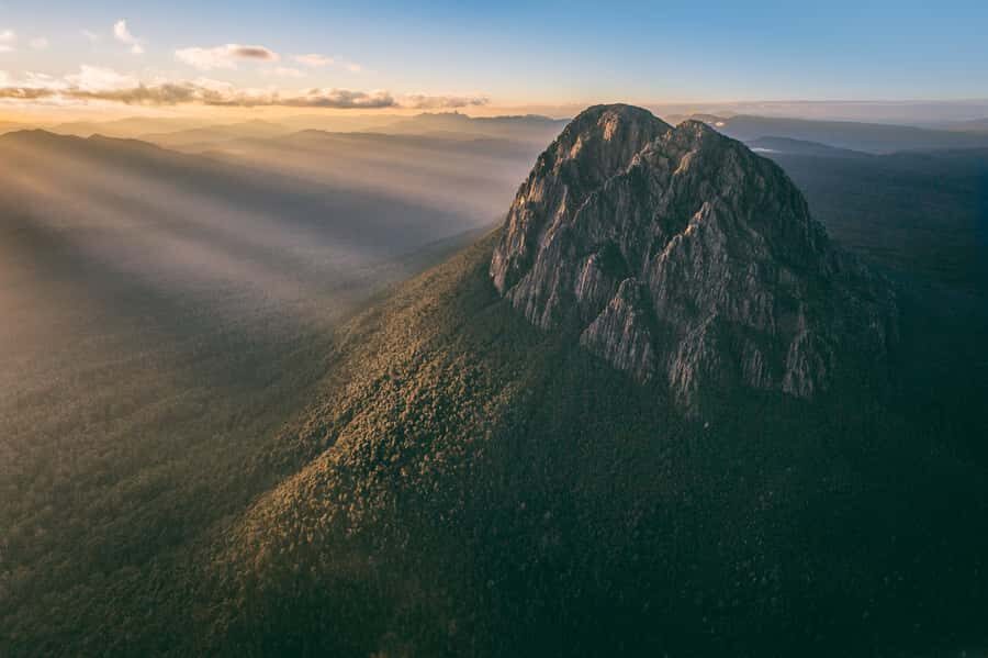 Hobart: Fly & Cruise in Southwest Wilderness Area with Lunch - Tasmania’s southwest from the air: the Cambridge Aerodrome start