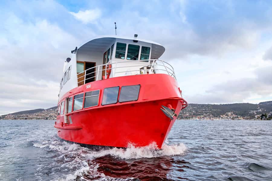 Hobart: Historic Lunch Cruise - Lunch onboard: one course, your choice, and how to plan around it