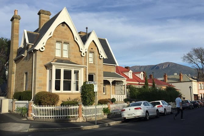 Hobart Hop-On Hop-Off Bus & kunanyi/Mt Wellington Tour - Where the city loop shines for photos (and where it can be tricky)