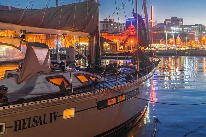 Hobart Sailing Experience - Tea time on deck: gourmet snacks with local character