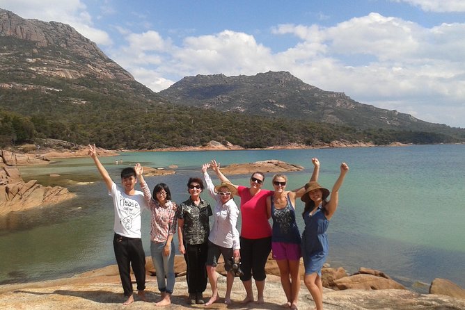 Hobart: Wineglass Bay & Freycinet National Park - Active Day Tour - Wineglass Bay Beach walk: what you gain, what you give up