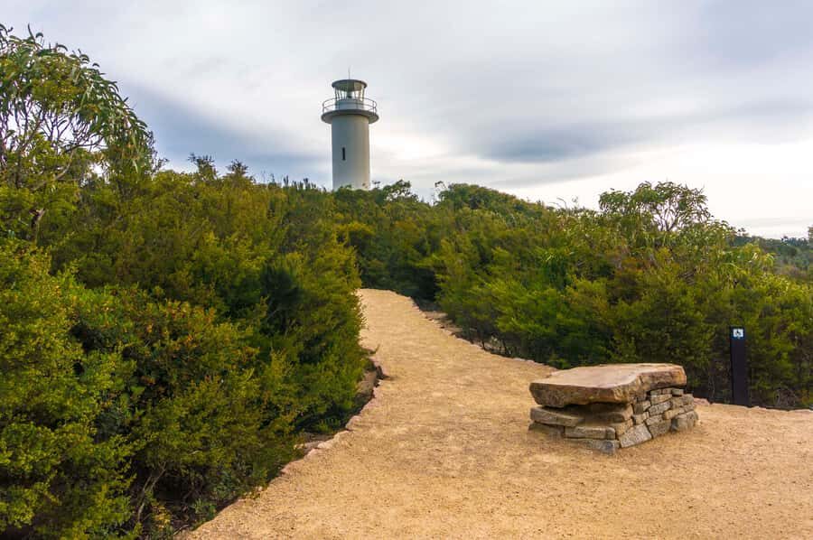 Hobart: Wineglass Bay, Freycinet Park, and Richmond Tour - Honeymoon Bay and Cape Tourville: two kinds of coastline calm