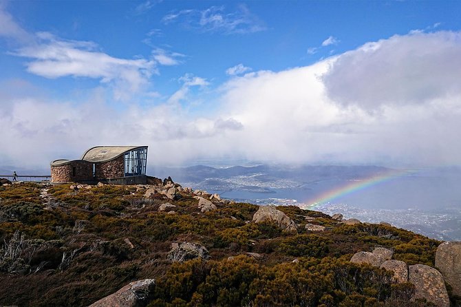 kunanyi/Mt Wellington Explorer Bus - One Way Tour - Walking down the mountain: the 3-hour hike back with real route guidance