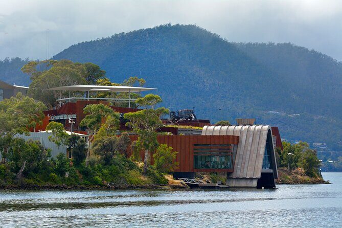kunanyi/Mt Wellington Tour and MONA Admission - Weather-Proofing: When Clouds Steal the View, Here’s What Still Works