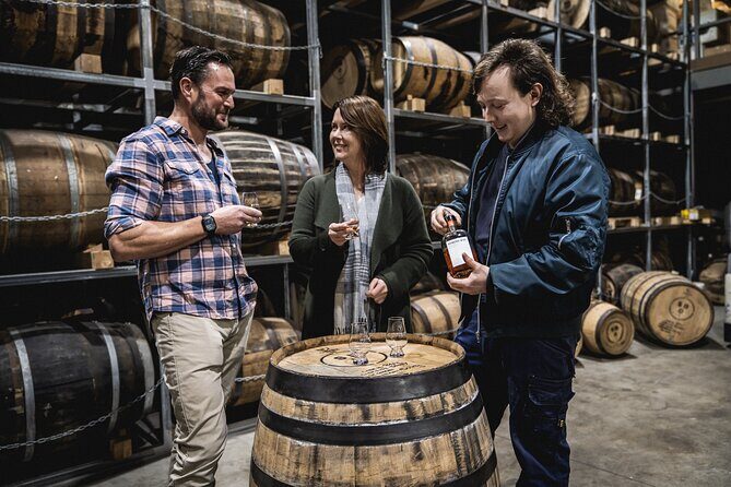 Private Tassie Distillery Tour - Tastings, Lunch and Morning Tea - A 6-hour private distillery route from Hobart