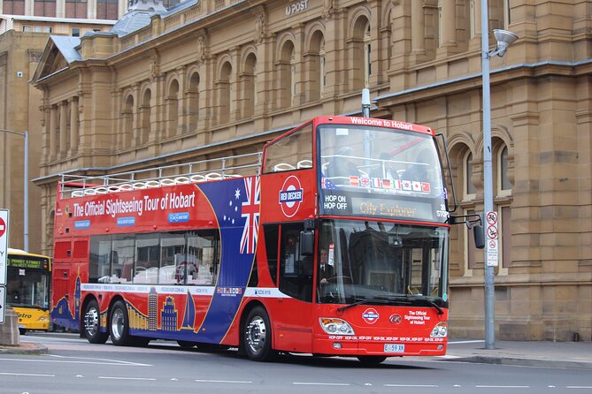 Richmond Village & Red Decker hop-on hop-off - Comfort and onboard extras: air-con, WiFi, and top-deck views