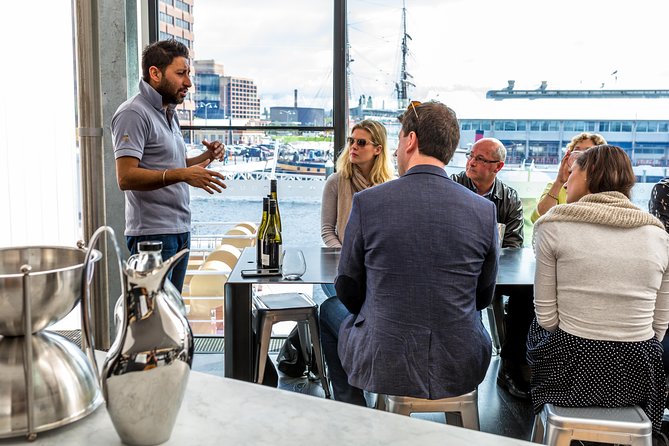 Tasmanian Premium Wine Tour with Tasmanian Cheese Platter - Food and wine: the included Tasmanian cheese platter