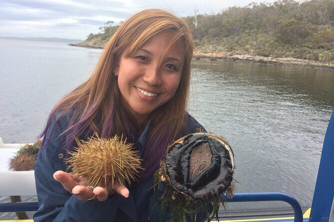 Tasmanian Seafood Gourmet Full-Day Cruise Including Lunch - Derwent River to Bruny Island: the scenery part isn’t filler